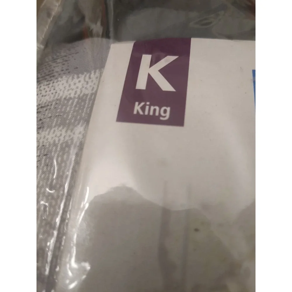 Brand New Mainstays 8 Piece Coordinated Bedding Set King Size In Beautiful Grays